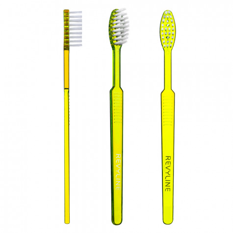 Зубная щетка Revyline с нанесенной зубной пастой