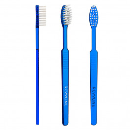 Зубная щетка Revyline с нанесенной зубной пастой