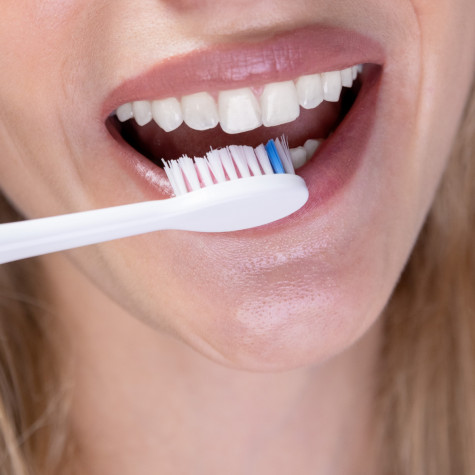 Электрическая звуковая зубная щетка Revyline RL 015 Pink