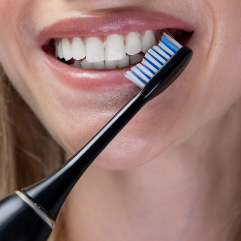 Электрическая звуковая зубная щётка Revyline RL 015 Black